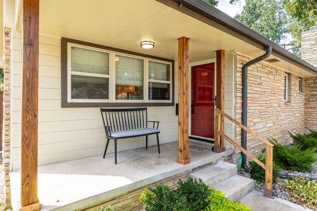 5622 S Columbia Avenue, Tulsa, OK 74105