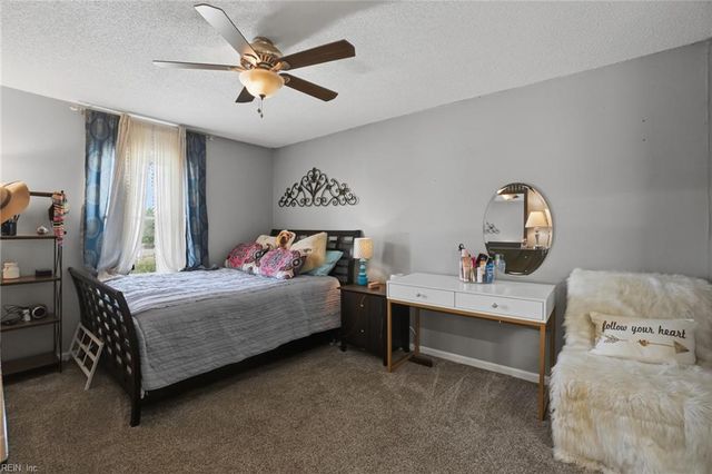 2469 Reagan AVE, Virginia Beach, VA 23454