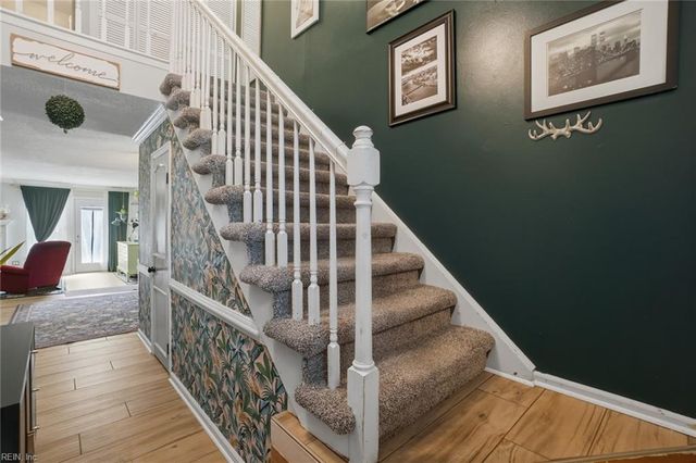 2469 Reagan AVE, Virginia Beach, VA 23454