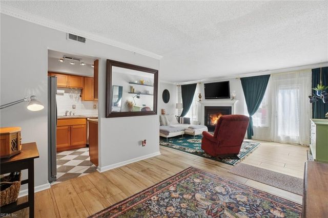 2469 Reagan AVE, Virginia Beach, VA 23454