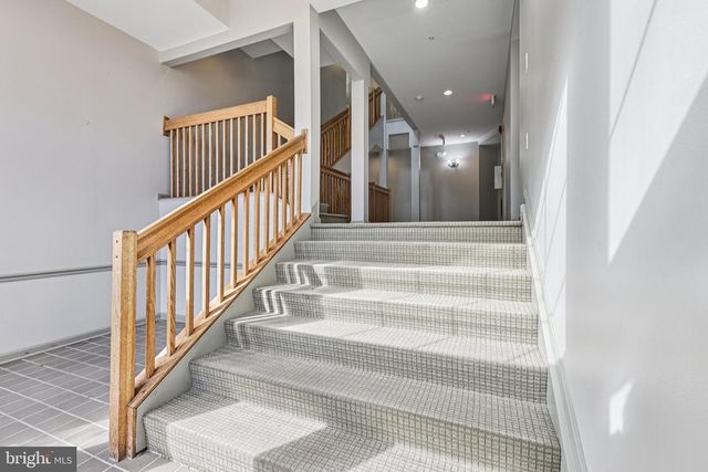 4225 MOZART BRIGADE LN #94, Fairfax, VA 22033