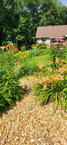 1015 Red Oak Dr, Greenbrier, TN 37073