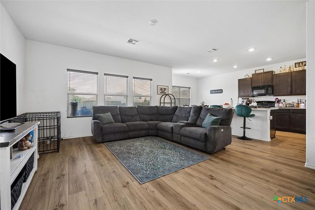 217 Canley Loop, Hutto, TX 78634