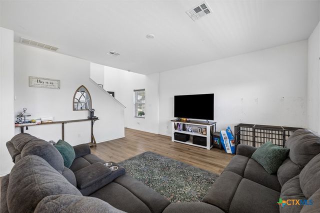 217 Canley Loop, Hutto, TX 78634