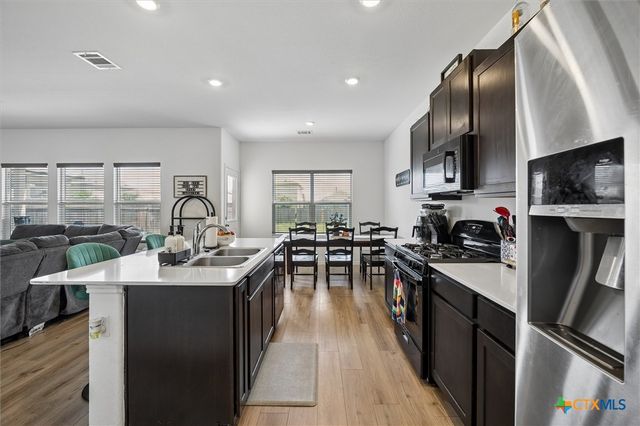 217 Canley Loop, Hutto, TX 78634