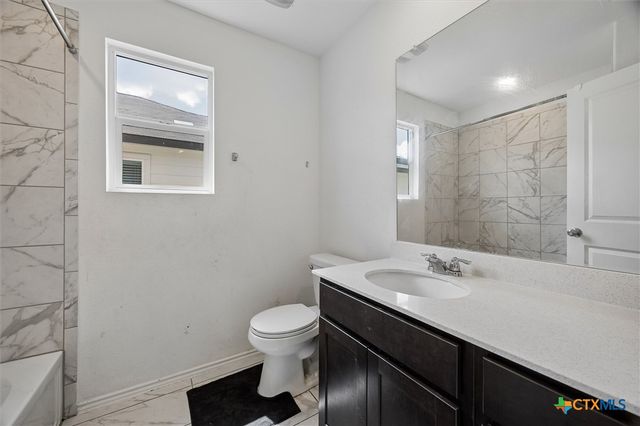 217 Canley Loop, Hutto, TX 78634