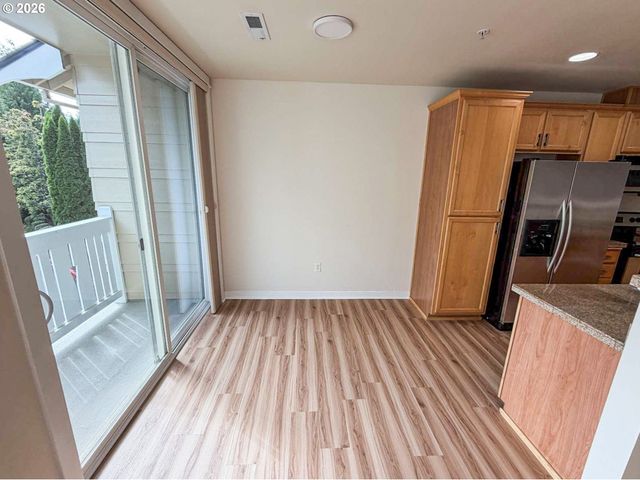 8329 Sw 24TH Ave, Portland, OR 97219