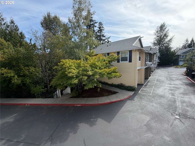 8329 Sw 24TH Ave, Portland, OR 97219