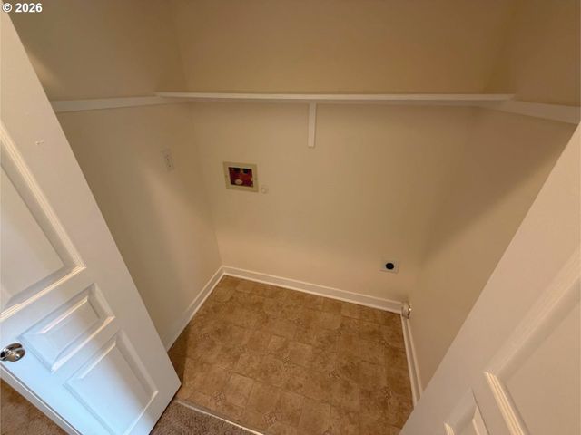 8329 Sw 24TH Ave, Portland, OR 97219