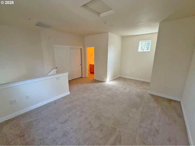 8329 Sw 24TH Ave, Portland, OR 97219
