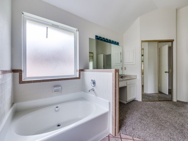 224 Iberis Drive, Arlington, TX 76018