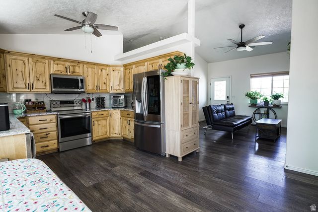18 E 580 N, Santaquin, UT 84655