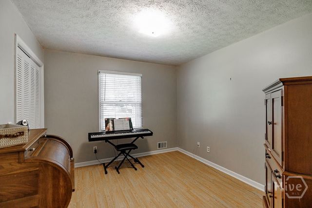 226 Baker Street, Statham, GA 30666