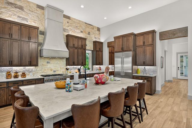 1011 Moss Downs, Granite Shoals, TX 78654