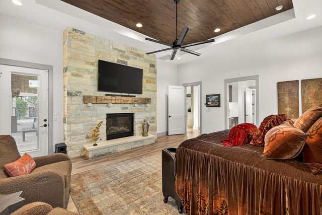 1011 Moss Downs, Granite Shoals, TX 78654