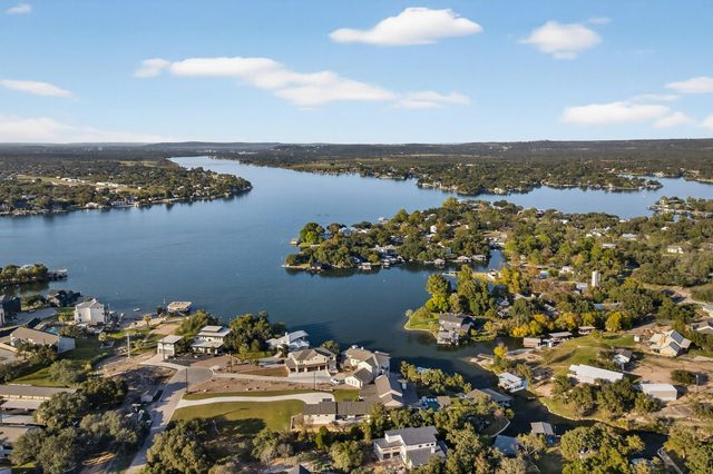 1011 Moss Downs, Granite Shoals, TX 78654