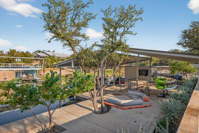 1011 Moss Downs, Granite Shoals, TX 78654