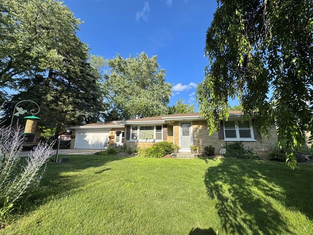 6209 63rd AVENUE, Kenosha, WI 53142