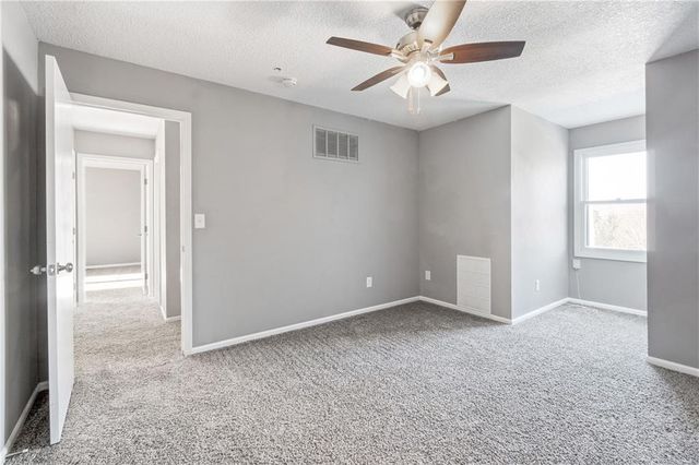 1503 Crossgate Drive, Lawrence, KS 66047