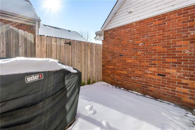 1503 Crossgate Drive, Lawrence, KS 66047