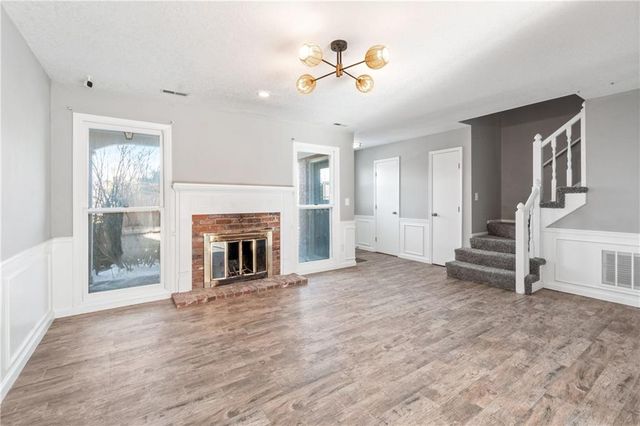 1503 Crossgate Drive, Lawrence, KS 66047