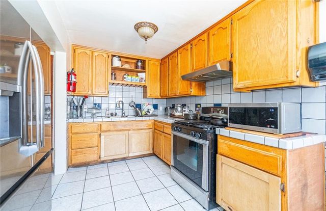 3353 W 135th Street, Hawthorne, CA 90250