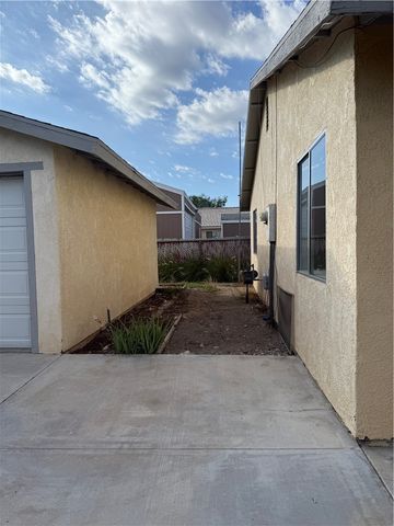 1676 Dean Drive, Bullhead City, AZ 86442