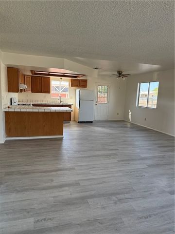 1676 Dean Drive, Bullhead City, AZ 86442