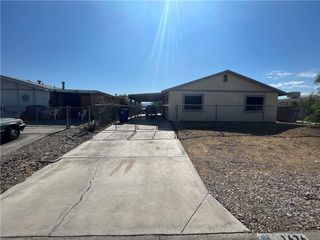 1676 Dean Drive, Bullhead City, AZ 86442
