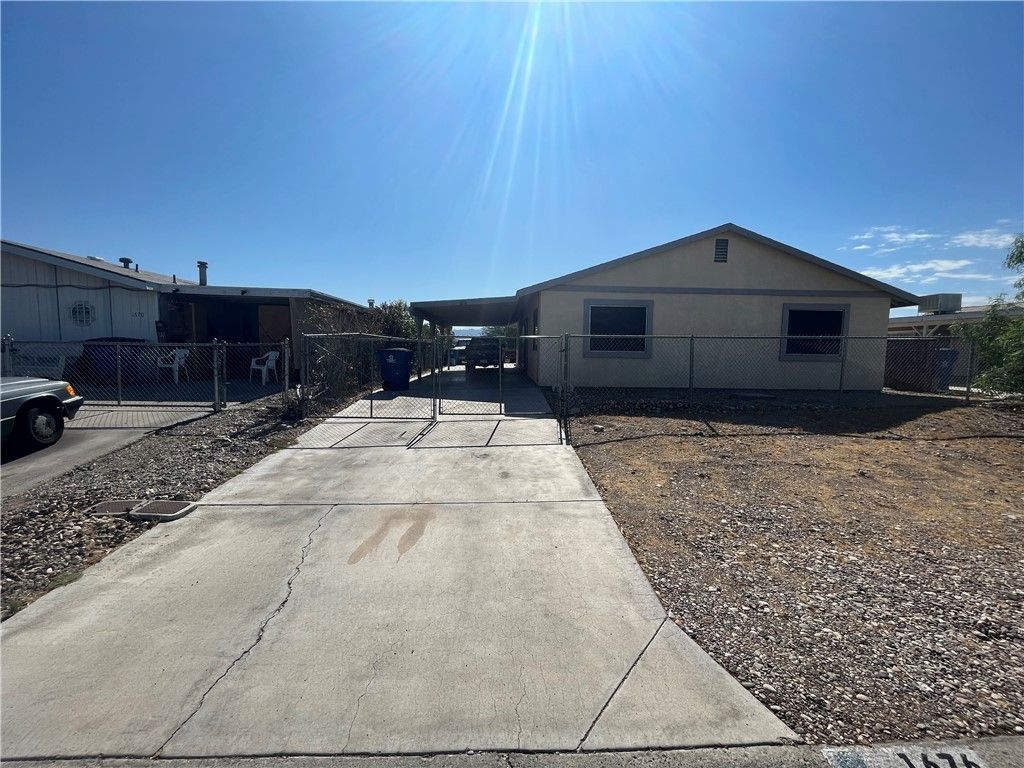1676 Dean Drive, Bullhead City, AZ 86442