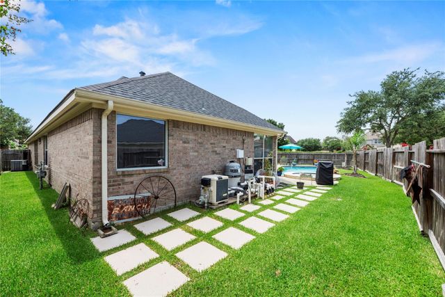 15814 Applerock Trail, Cypress, TX 77433