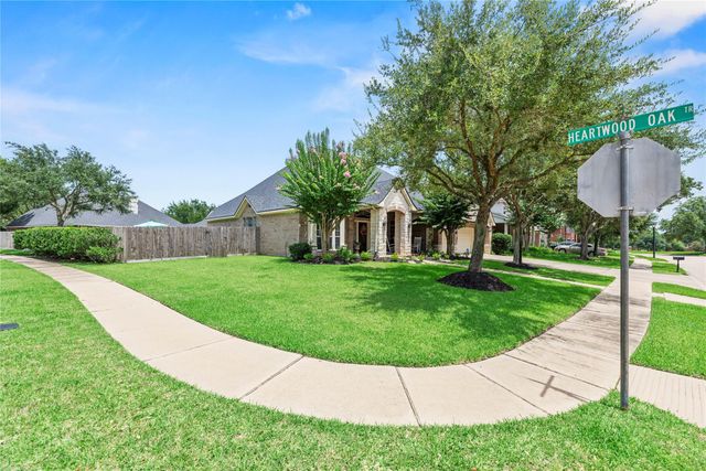 15814 Applerock Trail, Cypress, TX 77433