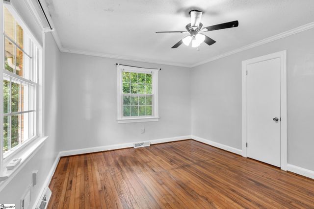 2821 Poinsett Highway, Greenville, SC 29609