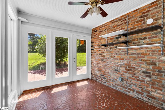 2821 Poinsett Highway, Greenville, SC 29609