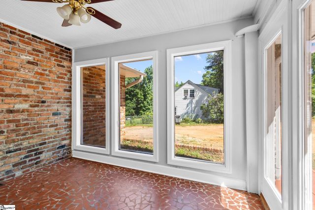 2821 Poinsett Highway, Greenville, SC 29609