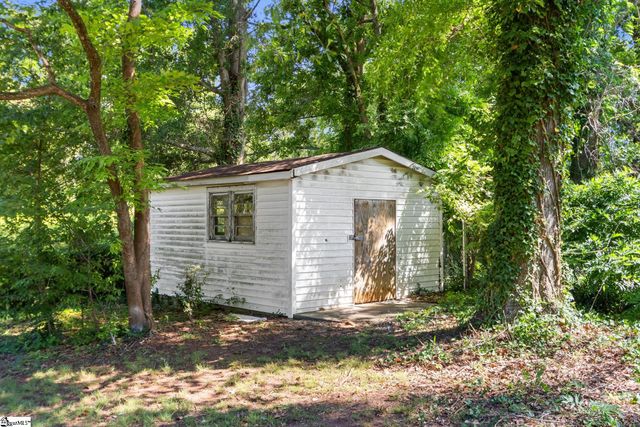 2821 Poinsett Highway, Greenville, SC 29609