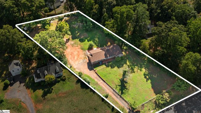 2821 Poinsett Highway, Greenville, SC 29609