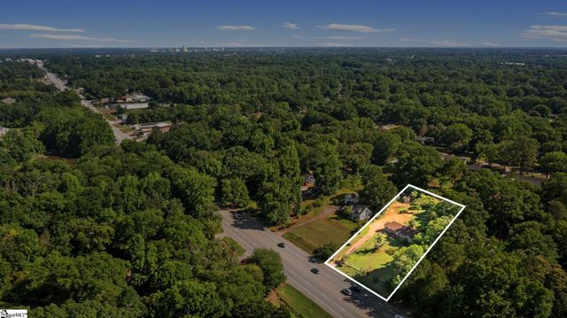 2821 Poinsett Highway, Greenville, SC 29609