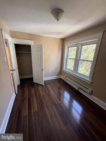 550 CENTENNIAL AVE, Trenton, NJ 08629