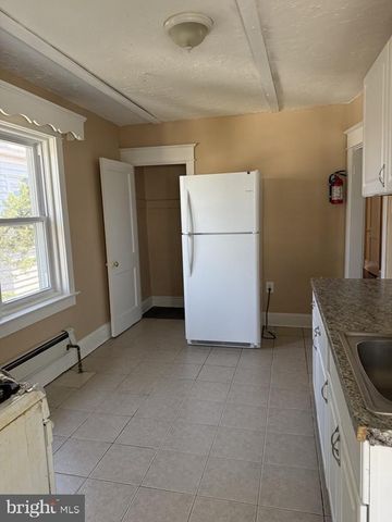 550 CENTENNIAL AVE, Trenton, NJ 08629