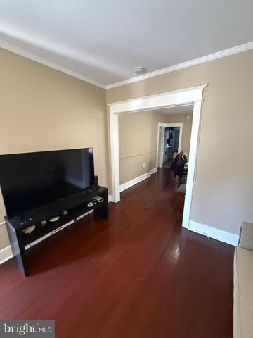 550 CENTENNIAL AVE, Trenton, NJ 08629