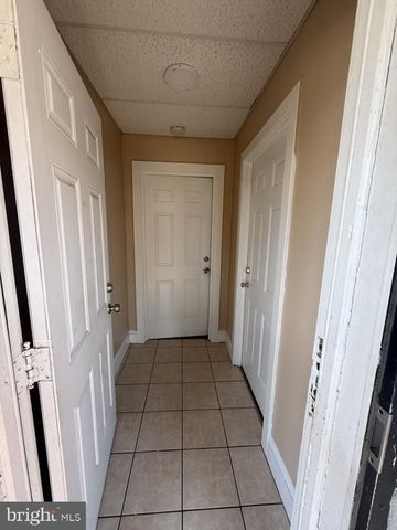 550 CENTENNIAL AVE, Trenton, NJ 08629