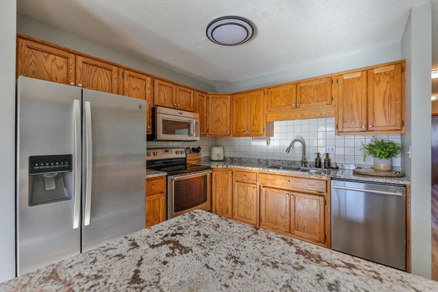 46 Fremont Drive S, Fargo, ND 58103