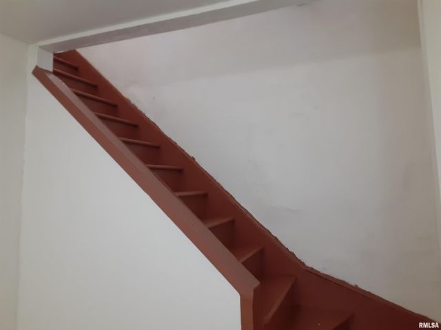 1214 W HOWETT Street, Peoria, IL 61605