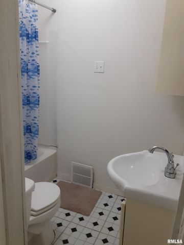 1214 W HOWETT Street, Peoria, IL 61605