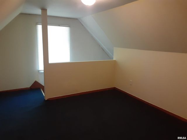 1214 W HOWETT Street, Peoria, IL 61605