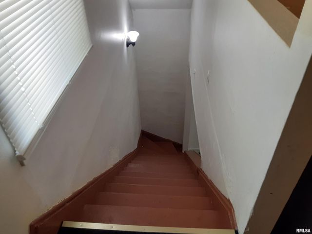 1214 W HOWETT Street, Peoria, IL 61605