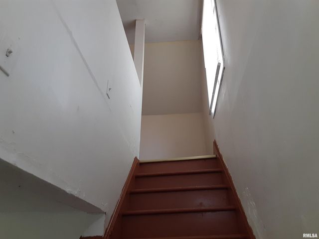 1214 W HOWETT Street, Peoria, IL 61605