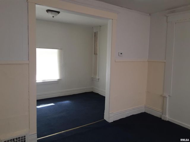 1214 W HOWETT Street, Peoria, IL 61605