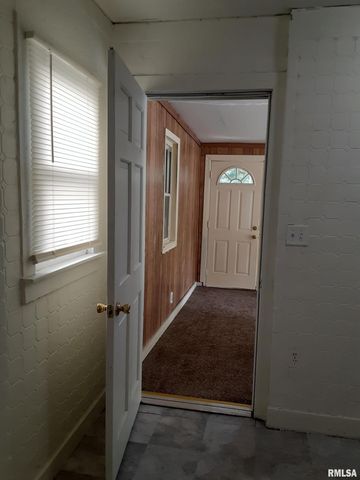 1214 W HOWETT Street, Peoria, IL 61605